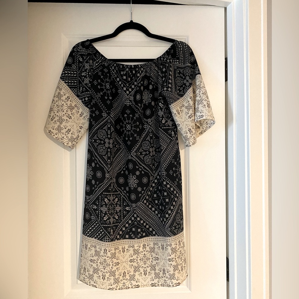 KLD Boutique Scarf Print Dress Size Small